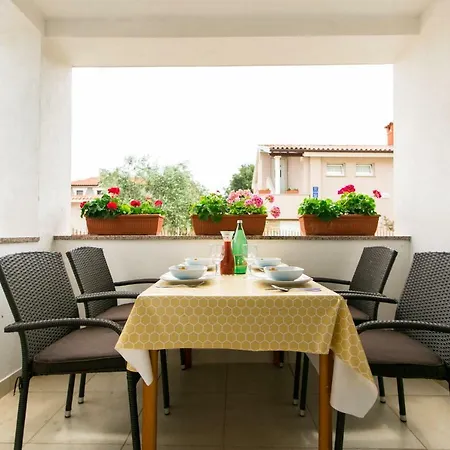 Amela Apartment Pula Exterior foto
