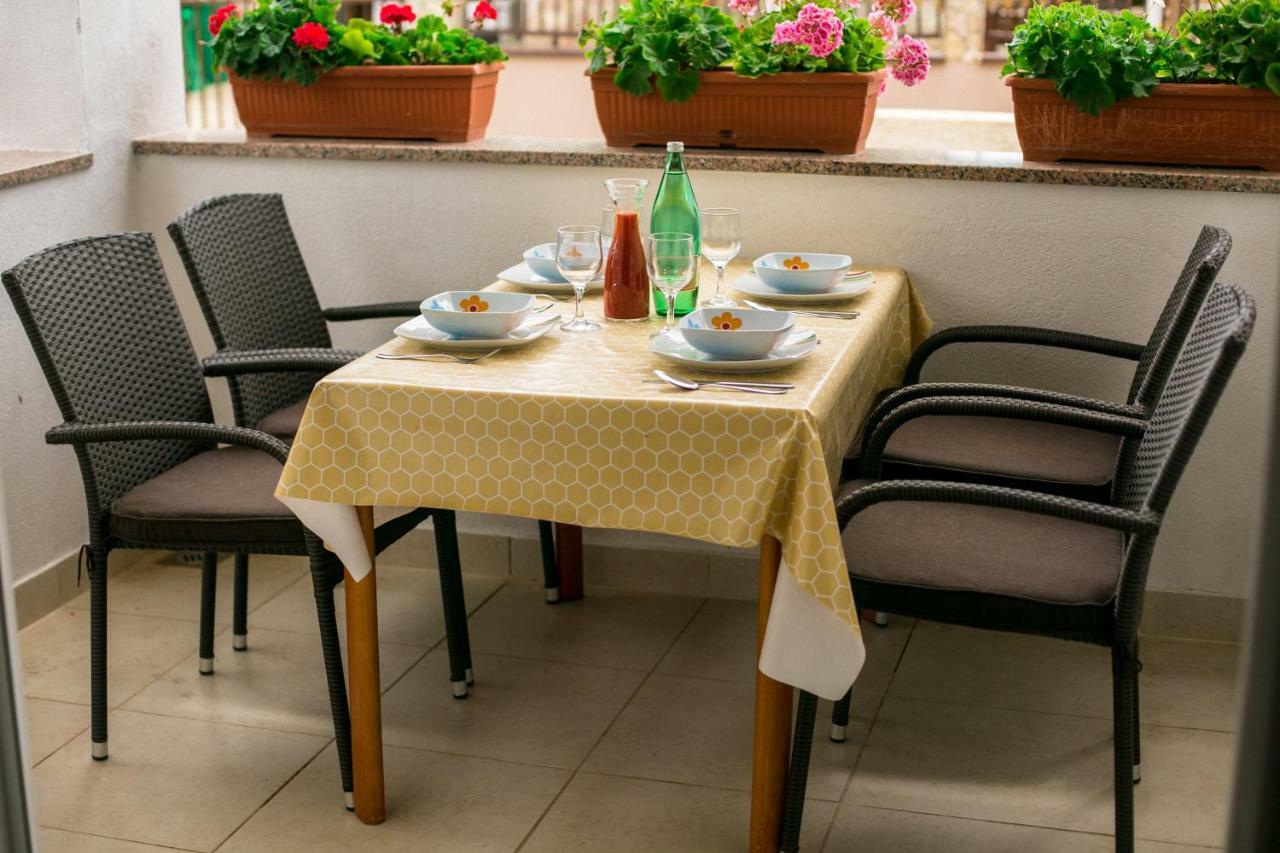 Apartment Amela *