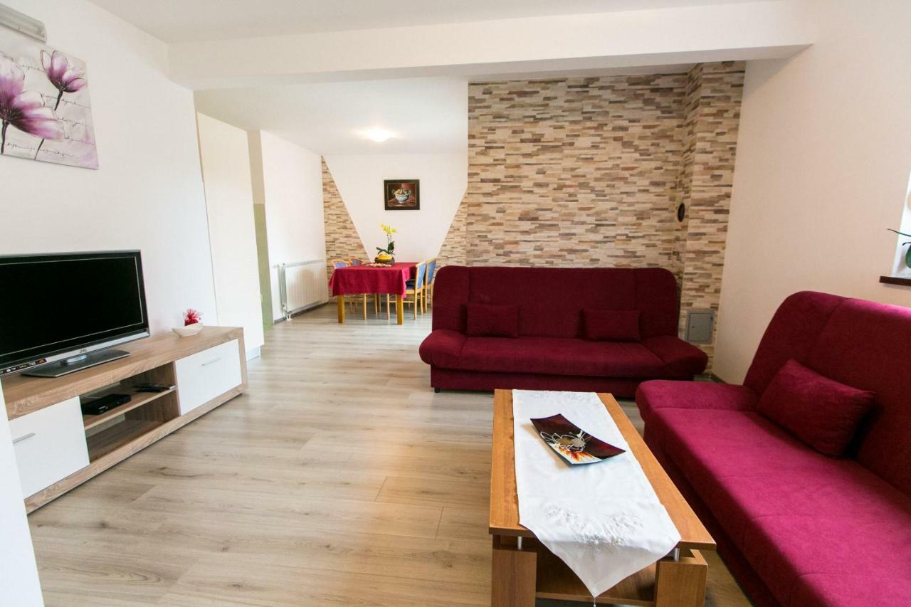 Apartment Amela