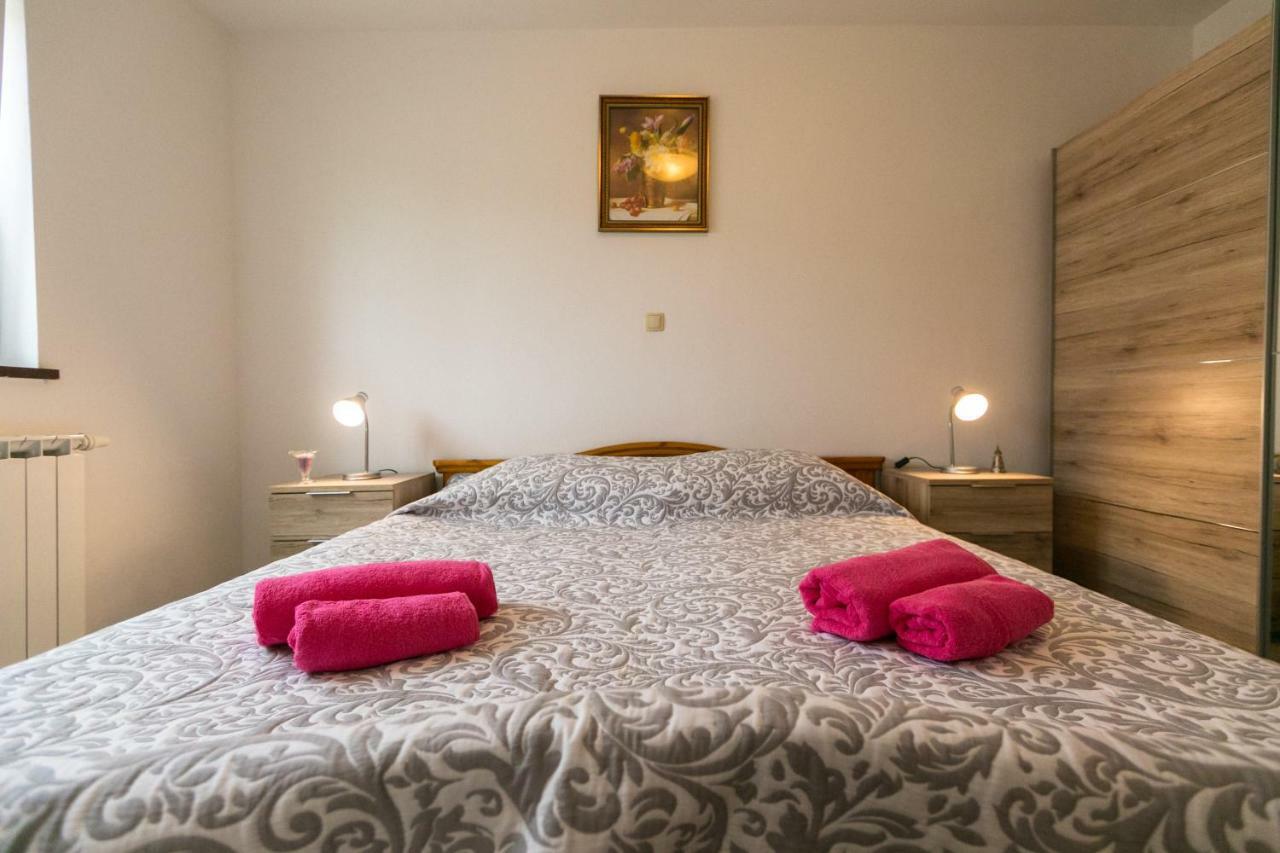 Apartament Amela *