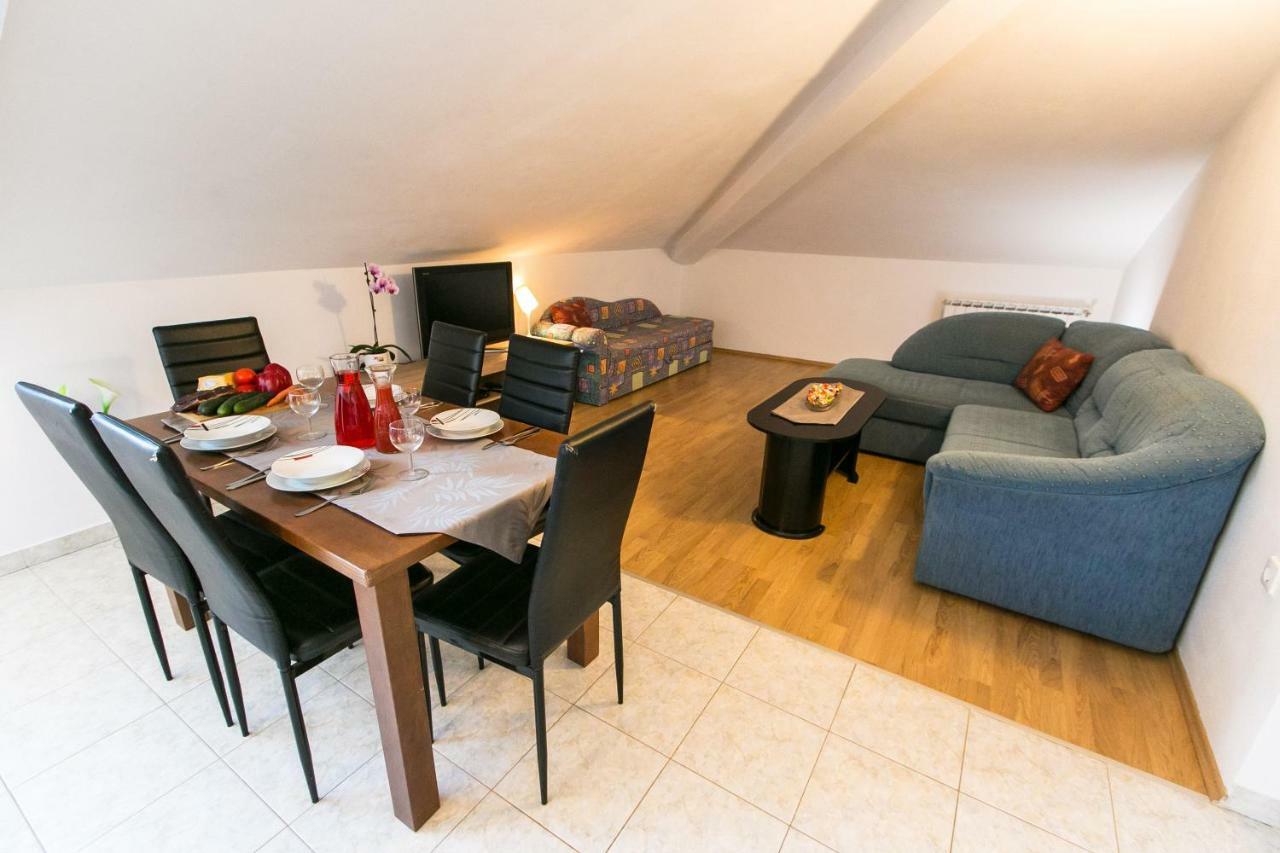 Apartment Amela