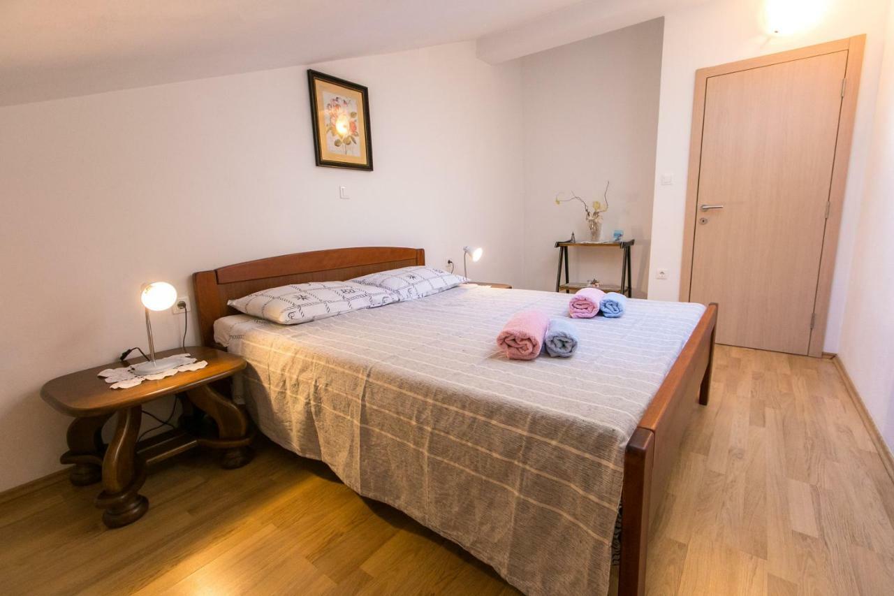 Apartment Amela Pula