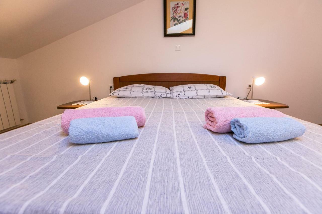 Amela Apartament *
